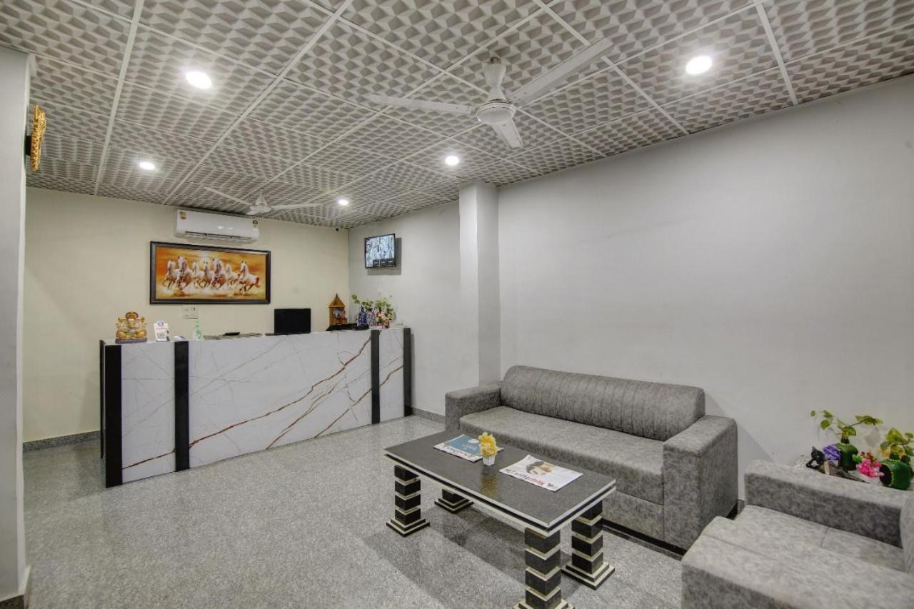 Hotel Premier Noida 135 ภายนอก รูปภาพ